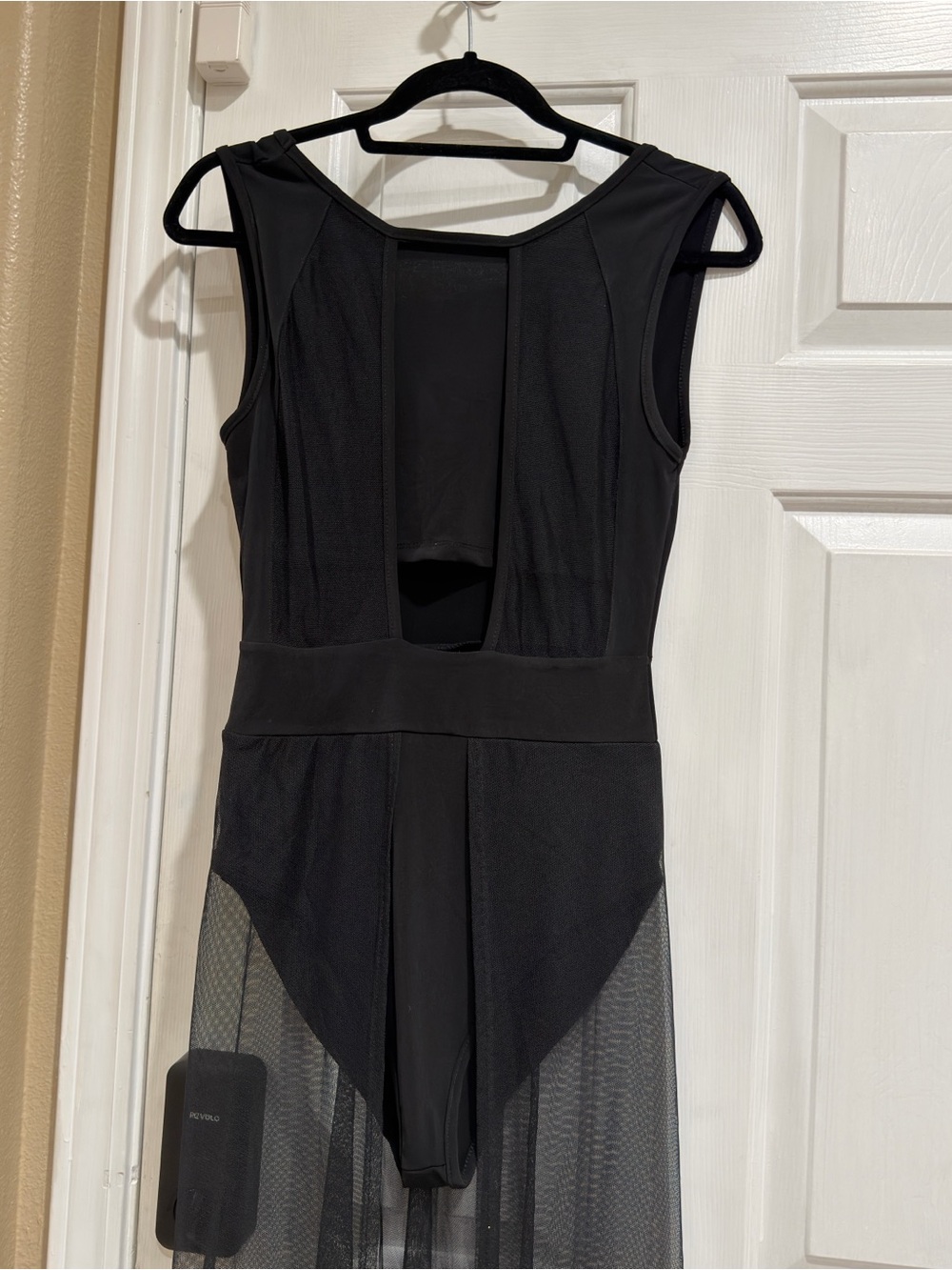 Black Maxi Mesh Overlay Dress - Women - Picture 4 of 8